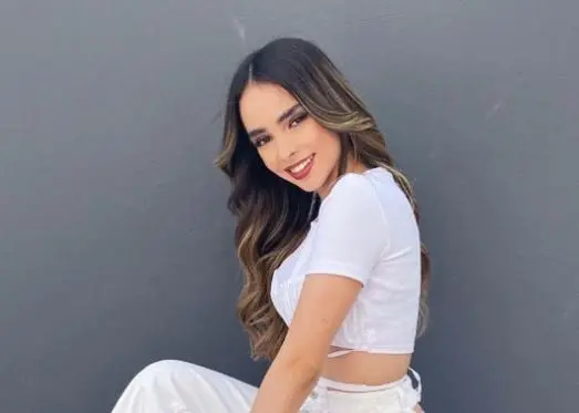  Alana Lliteras