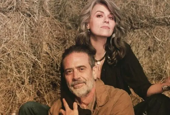 Era el mejor amigo de Jerry en su infancia y nuevo romance de Holly.
