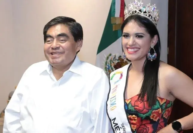 Ante los reporteros, se refirió como 'chocante' a Ricardo Sheffield, titular de la Procuraduría del Consumidor (Profeco), al indicar que no contesta sus llamadas para revisar la alta de precios.