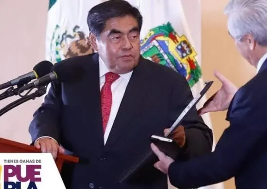 Dijo que además de mucho reposo y resguardo domiciliario, el consumo de caldo de pollo ayuda mucho.