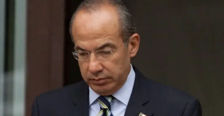 Felipe Calderón podrá residir en el país europeo como profesional "altamente cualificado" Créditos: Cuartoscuro
