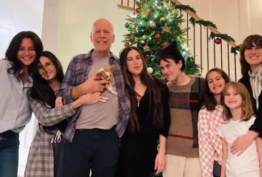Familia de Bruce Willis adelanta los festejos navideños Familia de Bruce Willis adelanta los festejos navideños