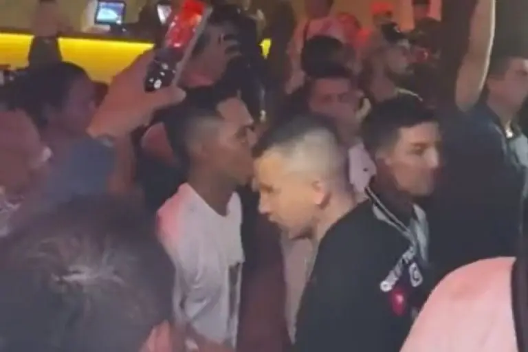 El joven se quedó sin poder hacer nada - Tomada de video