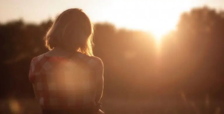 Heather no corresponde a su amor. Foto: PxHere.