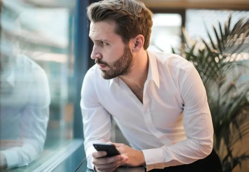 No dejes ir m&aacute;s tiempo de tu vida con la mirada en la pantalla, alza el rostro y mira todo lo que te est&aacute;s perdiendo.