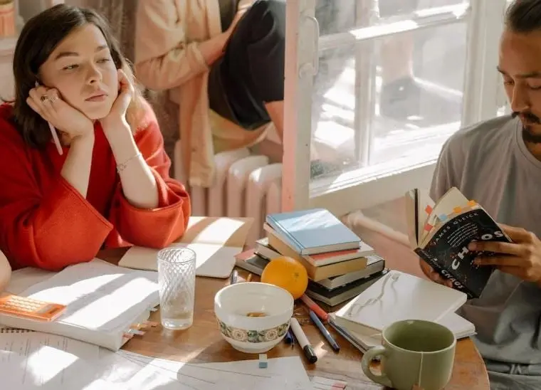 Tu trabajo, tu relaci&oacute;n de pareja o cualquier situaci&oacute;n por la que est&eacute;s s&oacute;lo por costumbre no es lo ideal, busca lo que realmente quieres.