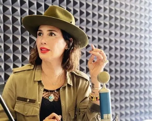 Era la esposa de Diego, con quien se cas&oacute; por despecho y nunca quiso; ante esto, ella se busc&oacute; un amante.