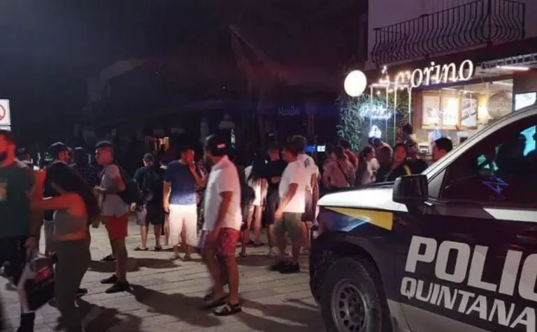 Sujetos armados llegaron al centro nocturno y abrieron fuego. Foto: especial