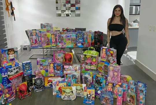 La influencer y modelo Karely Ruiz compró una buena cantidad de juguetes para repartirlos a los niños en un hospital de Monterrey, pero recibió algunos cometarios negativos. La influencer y modelo Karely Ruiz compró una buena cantidad de juguetes para repartirlos a los niños en un hospital de Monterrey, pero recibió algunos cometarios negativos.