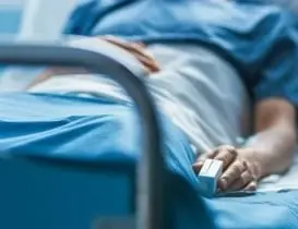 El joven contrajo una enfermedad bacteriana que le causó necrosis en el cuerpo Créditos: Especial El joven contrajo una enfermedad bacteriana que le causó necrosis en el cuerpo Créditos: Especial