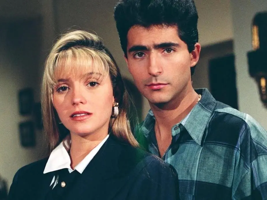 Esta telenovela mexicana  fue producida por Carlos Sotomayor para Televisa y fue estrenada en el Canal de las Estrellas en enero de 1991. Te presentamos cómo luce ahora el elenco de 'Cadenas de amargura', tras 31 años.
