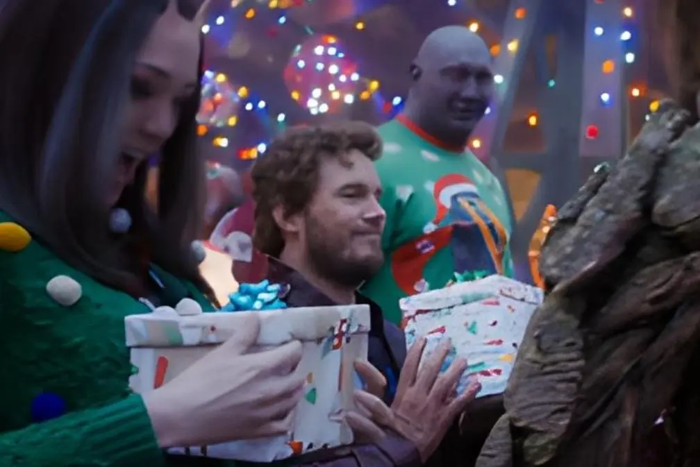 Con la misión de que Quil tenga una Navidad inolvidable, los guardianes de la Galaxia viajan a la Tierra en busca del regalo perfecto.