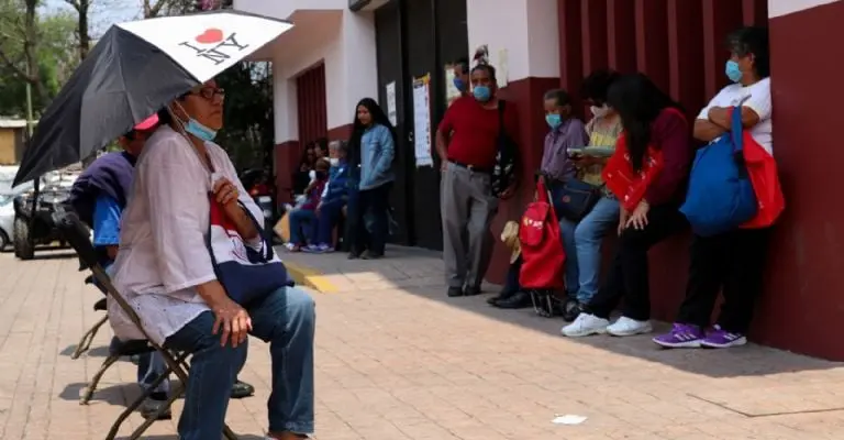 Pago pensiones IMSS marzo 2022. Foto: Galo Cañas (Cuartoscuro).