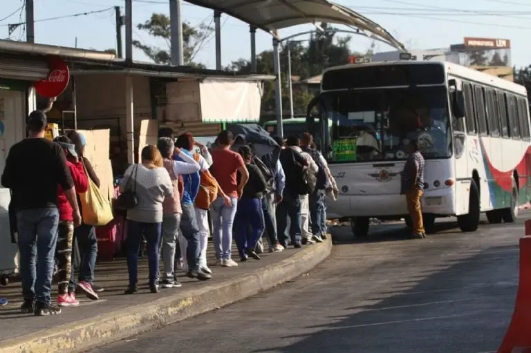 AMLO pide reducir costos del transporte público. Foto: Rogelio Morales (Cuartoscuro).