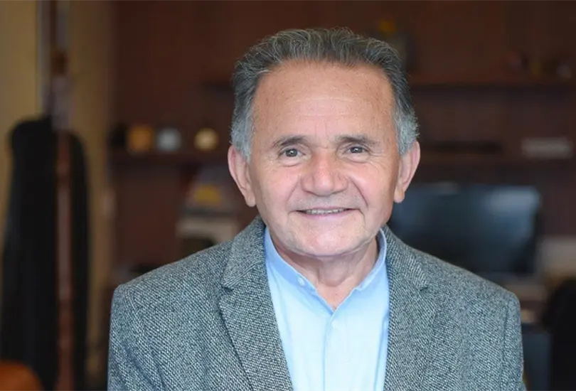 Candidato de Movimiento Ciudadano al gobierno de QRoo. Candidato de Movimiento Ciudadano al gobierno de QRoo.
