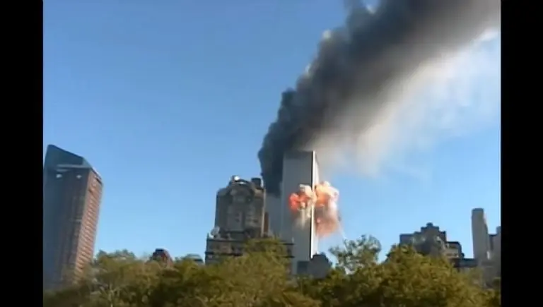 Sale a la luz video inédito del ataque a las Torres Gemelas - Captura de pantalla
