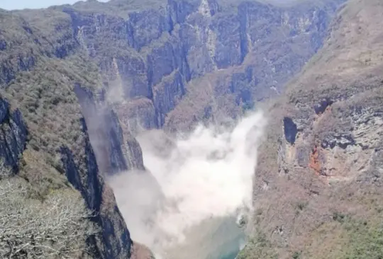 Protección Civil optó por cerrar la navegación sobre el afluente como medida preventiva en el Cañón del Sumidero. Protección Civil optó por cerrar la navegación sobre el afluente como medida preventiva en el Cañón del Sumidero.