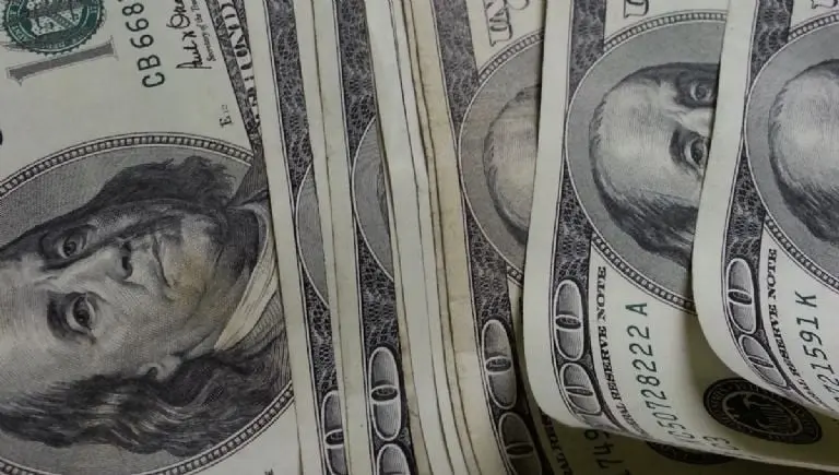 Precio del dólar en los bancos en México. Foto: especial.