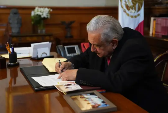 El presidente afirmó que el TEPJF le exigió publicar la sentencia en su contra