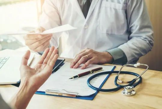 Esto garantizará que las personas tengan un menor gasto en medicinas. Esto garantizará que las personas tengan un menor gasto en medicinas.