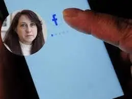 Mujer es estafada por un hombre en Facebook. Mujer es estafada por un hombre en Facebook.