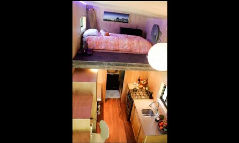 Al no poder pagar una renta, estudiante construye su propia casa de 14 metros cuadrados - Especial