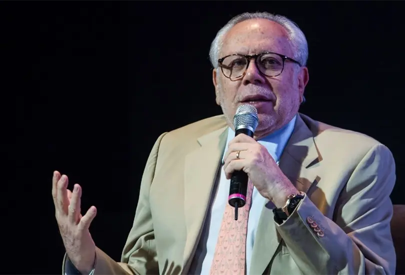 Luis de Llano agradeci&oacute; el apoyo de su familia y amigos.