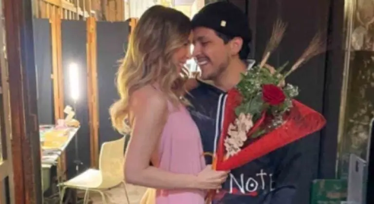 Belinda y Nodal - Especial