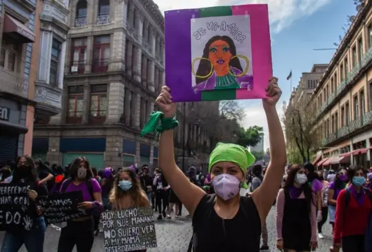 Miles de mujeres se darán cita en el Centro Histórico para manifestarse en contra de la violencia de género. Miles de mujeres se darán cita en el Centro Histórico para manifestarse en contra de la violencia de género.