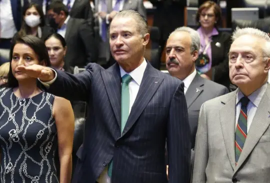 El Senado ratificó con 74 votos a favor, 20 en contra y 12 abstenciones a Quirino Ordaz El Senado ratificó con 74 votos a favor, 20 en contra y 12 abstenciones a Quirino Ordaz