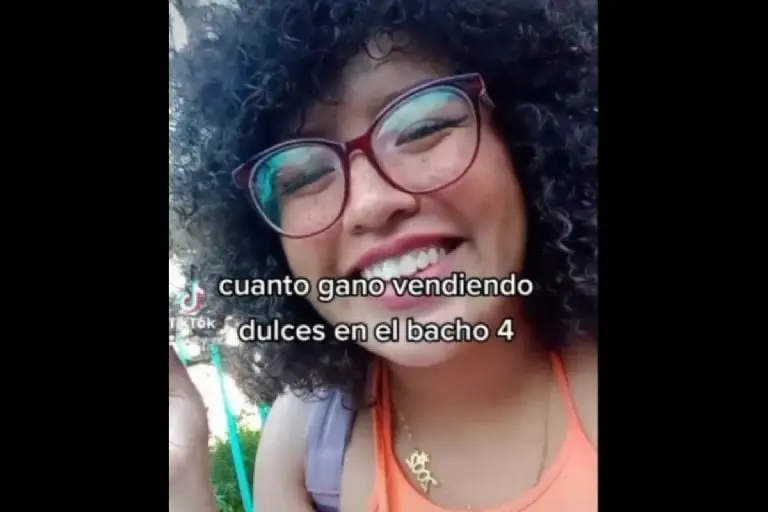 La joven vendía sus dulces e el Bachilleres 4 - Especial