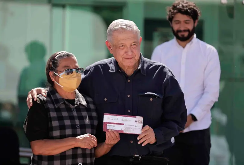 AMLO asegur&oacute; que conf&iacute;a en la gente para que liquiden sus pr&eacute;stamos. 