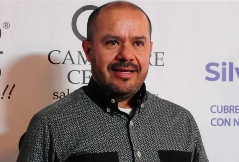 El comediante asegur&oacute; que le ofrecieron una gran suma de dinero a cambio de entregar paquetes.
