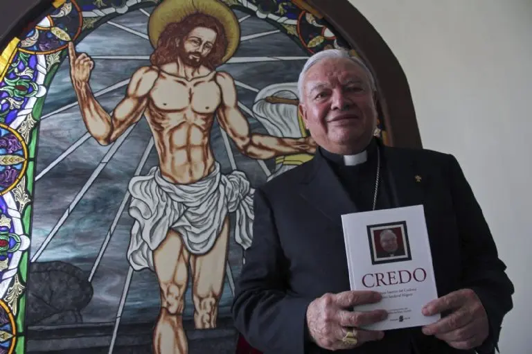 Juan Sandoval Íñiguez llegó a asegurar que el té de guayaba curaba el COVID-19. FOTO: Cuartoscuro