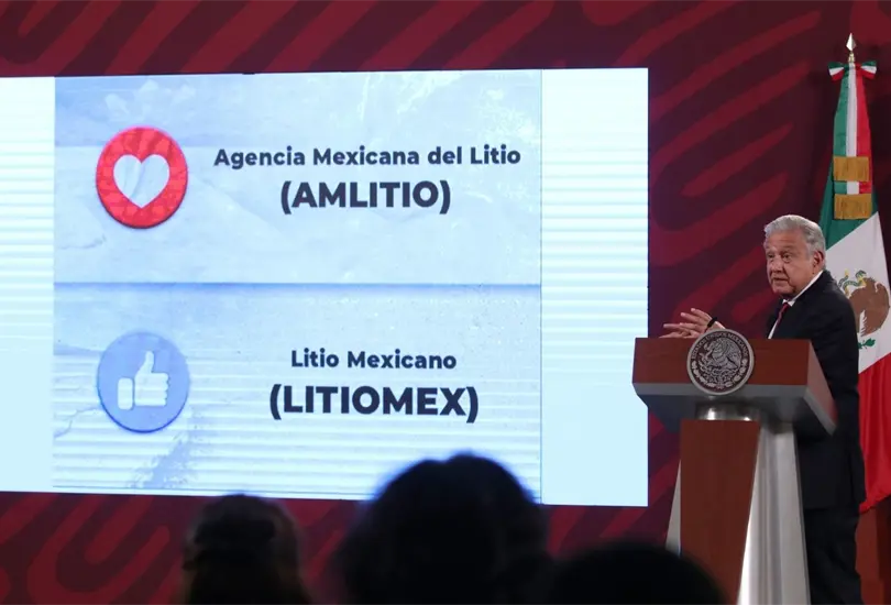 AMLO aseguró que no quiere que nada del país lleve su nombre. AMLO aseguró que no quiere que nada del país lleve su nombre.