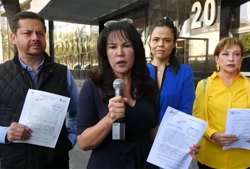 Los diputados denunciaron a AMLO y a la dirigencia de MORENA por la campa&ntilde;a traidores a la patria