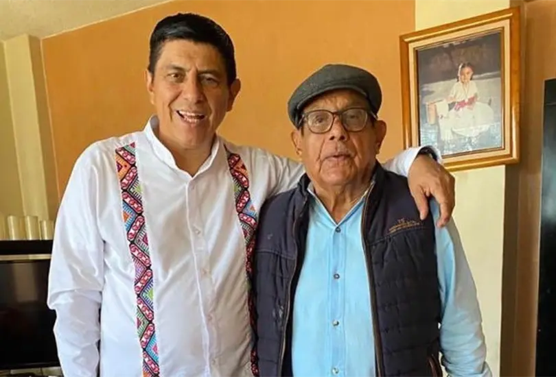 Salom&oacute;n Jara mostr&oacute; en sus redes sociales una foto con su padre Mois&eacute;s Jara (qepd).