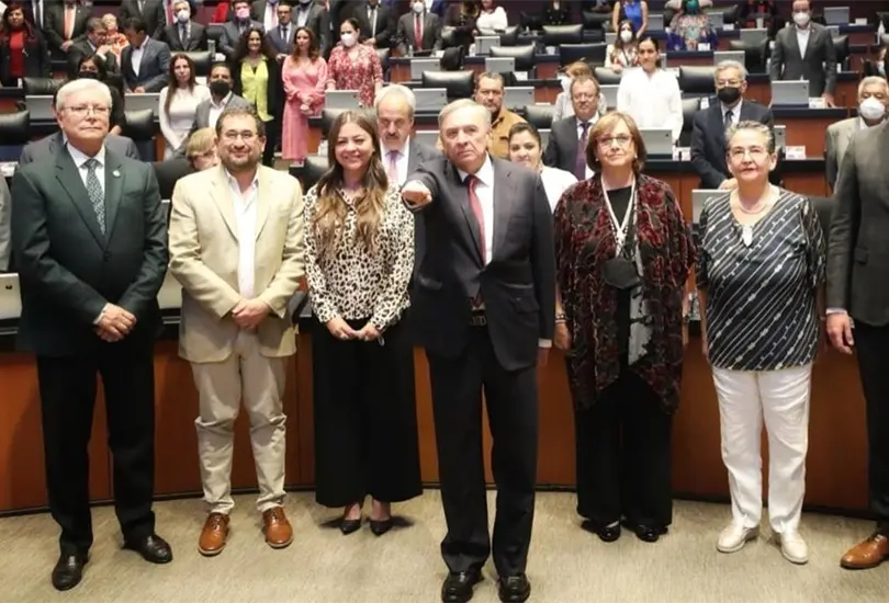 Aysa Gonz&aacute;lez  rindi&oacute; protesta en el Senado como embajador de M&eacute;xico en Rep&uacute;blica Dominicana.