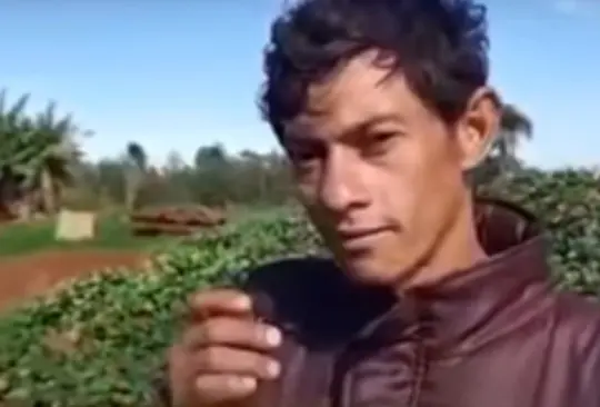 El hombre aseguró que no puede pedir ayuda a las autoridades pues también le tienen envidia. El hombre aseguró que no puede pedir ayuda a las autoridades pues también le tienen envidia.