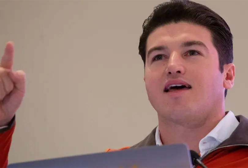 Samuel García celebró que la nueva Constitución de Nuevo León haya sido aprobada en primera vuelta. Samuel García celebró que la nueva Constitución de Nuevo León haya sido aprobada en primera vuelta.