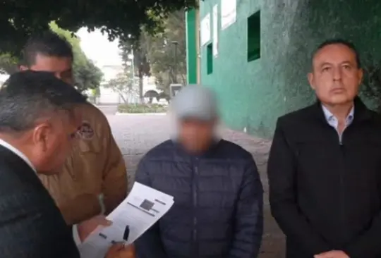 La Fiscalía General de Justicia del Estado de México (FGJEM) informó que cumplimento una orden de aprehensión en contra de Mauricio N por su probable participación en el homicidio de Hugo Carbajal La Fiscalía General de Justicia del Estado de México (FGJEM) informó que cumplimento una orden de aprehensión en contra de Mauricio N por su probable participación en el homicidio de Hugo Carbajal