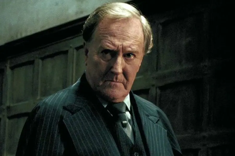 Interpretó a Cornelius Fudge