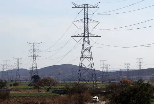 El presidente AMLO celebró que los ministros de la SCJN validaran la Ley de la Industria Eléctrica El presidente AMLO celebró que los ministros de la SCJN validaran la Ley de la Industria Eléctrica