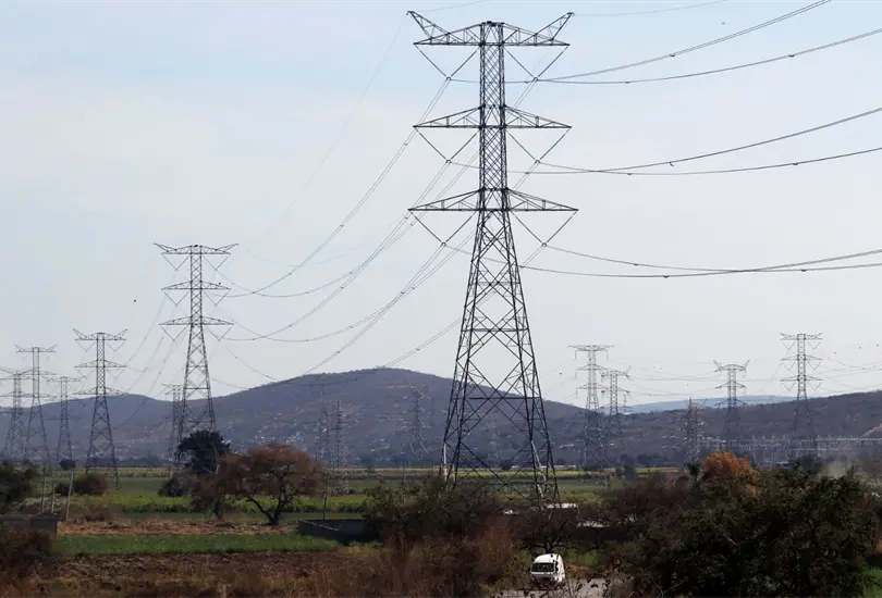 El presidente AMLO celebr&oacute; que los ministros de la SCJN validaran la Ley de la Industria El&eacute;ctrica