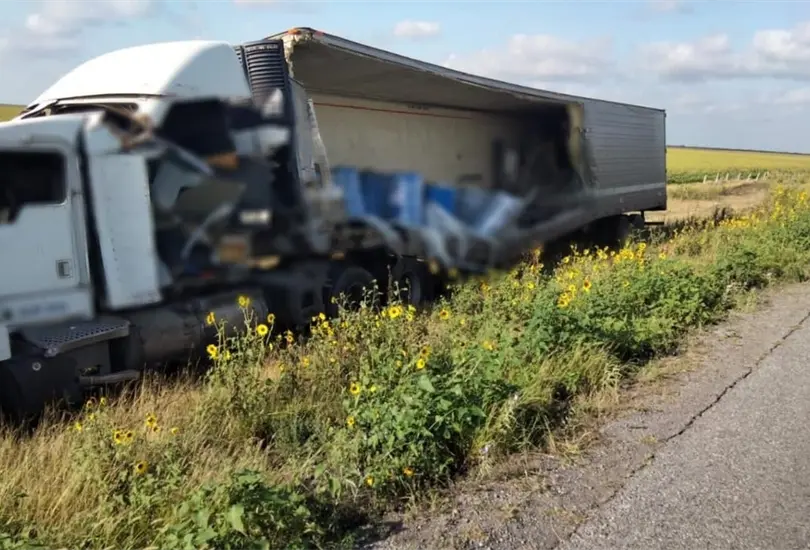  El accidente ocurri&oacute; en la carretera Victoria-Matamoros.