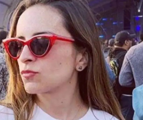 Era la hermana mayor de Valentina con quien a veces peleaba, pero la mayor parte del tiempo se llevaban bien.