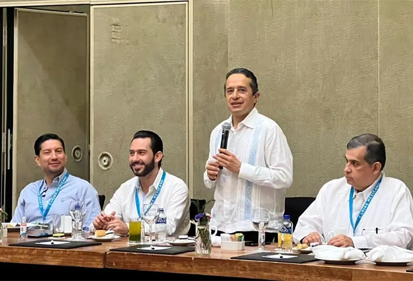 Bernardo Cueto celebr&oacute; aumento de rutas a Quintana Roo. 