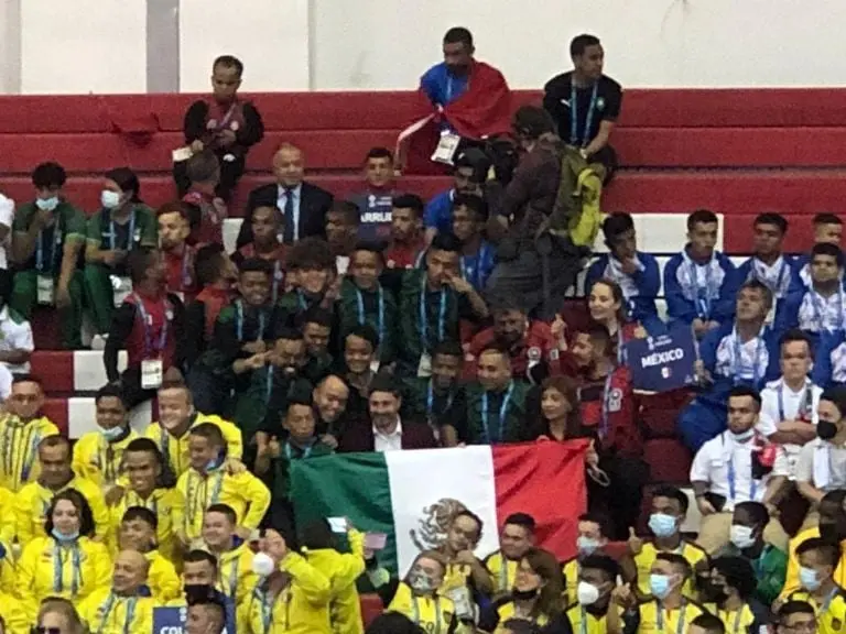Integrantes de la Selección Mexicana de Futbol de Talla Baja. Foto: Twitter (@MexdeTb).
