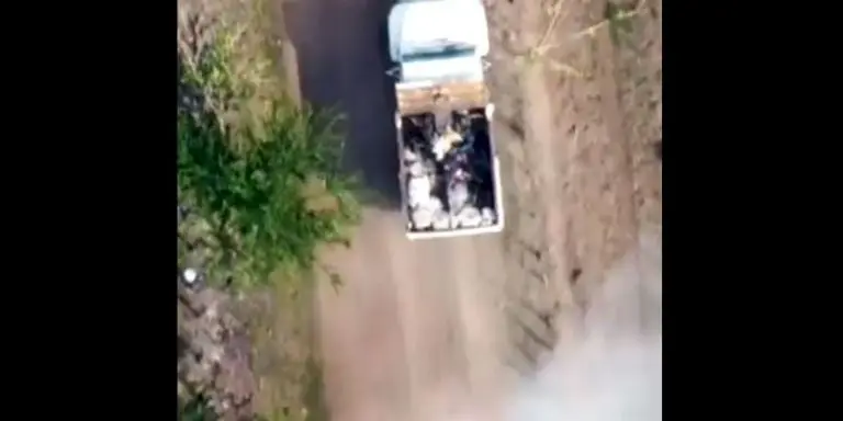 El CJNG lanzó un ataque con drones en Tepalcatepec, Michoacán. Foto: captura de pantalla.