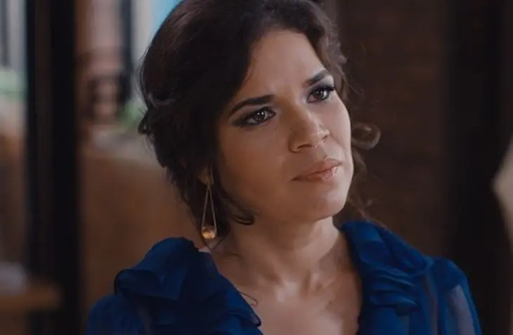 Era una mexicana que ayuda a Carlos a cruzar a Estados Unidos.